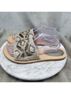 Lucca Lane Shoes Womens Size 8.5 Tan Canvas Valia Beaded Slide Sandals *Read*